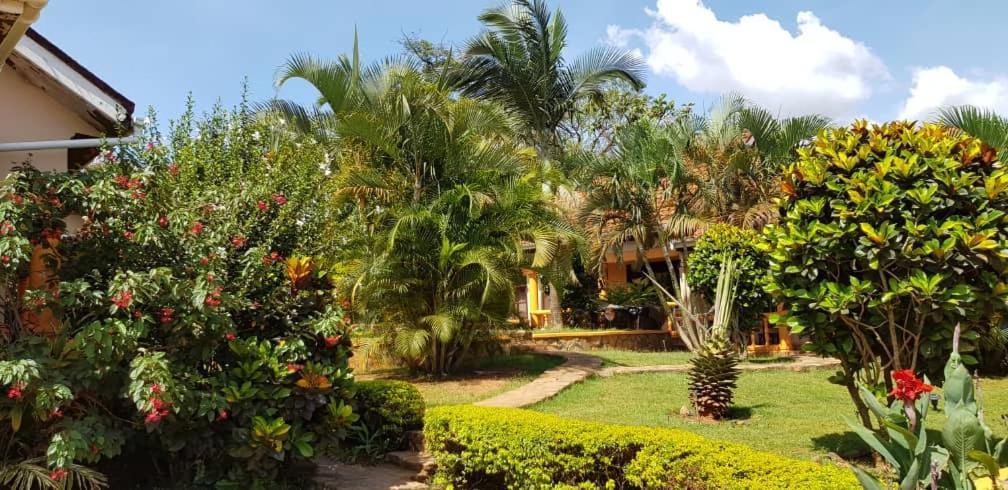 Keelan Ace Villas Kampala Eksteriør bilde