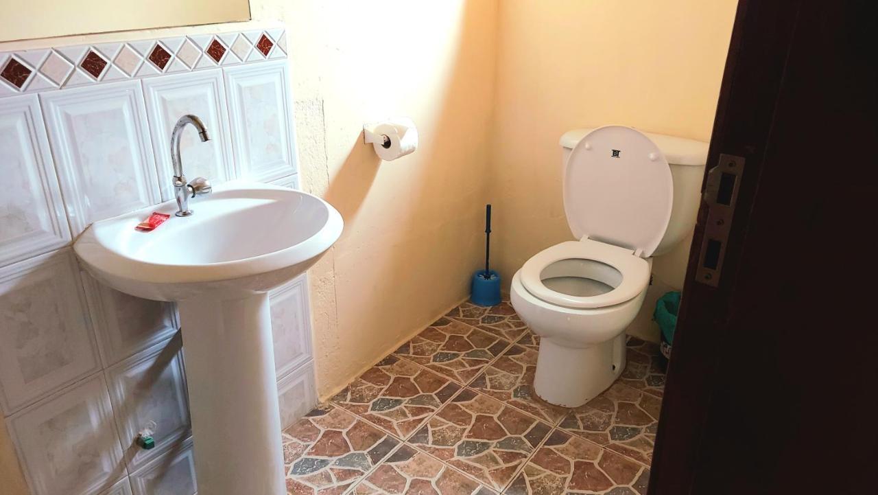 Keelan Ace Villas Kampala Eksteriør bilde