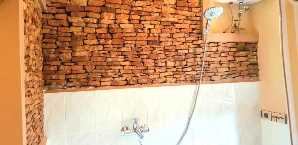 Keelan Ace Villas Kampala Eksteriør bilde